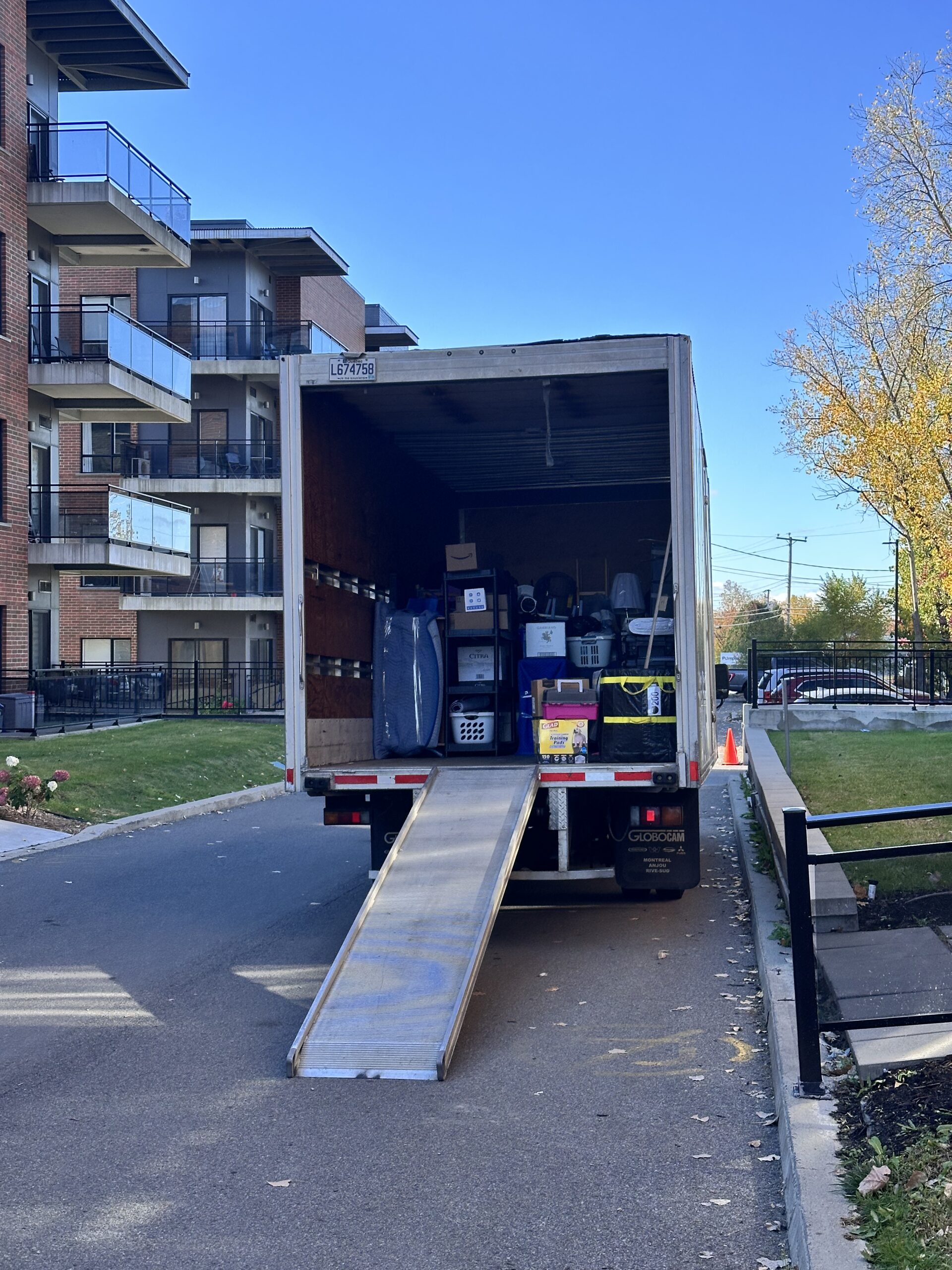 Ahuntsic–Cartierville Moving Services | Trusted Montreal